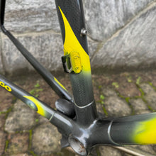 Load image into Gallery viewer, Colnago C40 B-Stay

