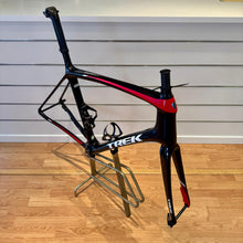 Load image into Gallery viewer, Trek Emonda SLR
