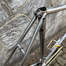 Load image into Gallery viewer, Colnago Master Piu Columbus Gilco
