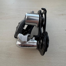 Carica l'immagine nel visualizzatore di Gallery, Campagnolo Record Titanium 10s
