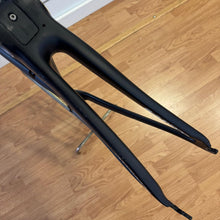 Carica l'immagine nel visualizzatore di Gallery, Pinarello Dogma  F8 X-Light
