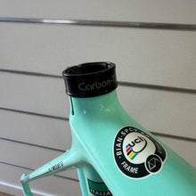 Load image into Gallery viewer, Bianchi Specialissima CV
