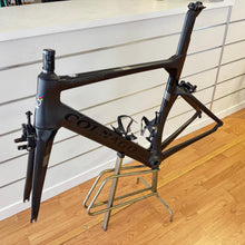 Carica l'immagine nel visualizzatore di Gallery, Colnago Concept
