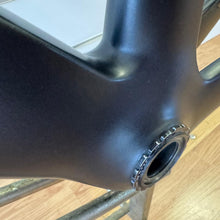 Carica l'immagine nel visualizzatore di Gallery, Colnago Concept
