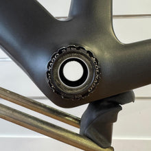Carica l'immagine nel visualizzatore di Gallery, Colnago Concept

