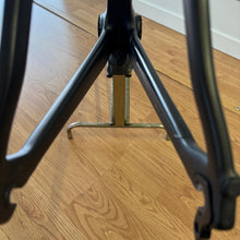 Carica l'immagine nel visualizzatore di Gallery, Colnago Concept
