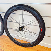 Carica l'immagine nel visualizzatore di Gallery, Campagnolo Bora Ultra Two Cult
