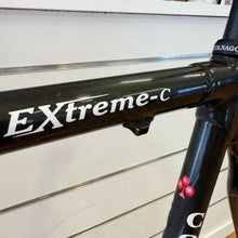 Carica l'immagine nel visualizzatore di Gallery, Colnago Extreme-C
