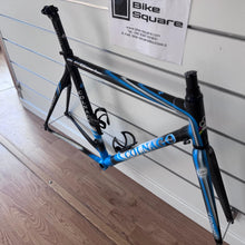 Carica l'immagine nel visualizzatore di Gallery, Colnago Extreme Power
