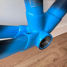 Carica l'immagine nel visualizzatore di Gallery, Colnago Extreme Power

