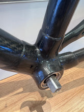 Carica l'immagine nel visualizzatore di Gallery, Colnago C50 HP
