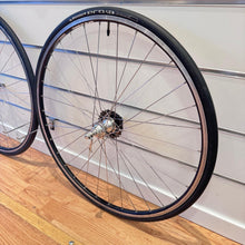 Carica l'immagine nel visualizzatore di Gallery, Ambrosio Evolution TQB - Campagnolo Record hubs
