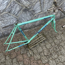 Load image into Gallery viewer, Bianchi Campione del Mondo
