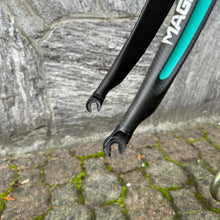 Load image into Gallery viewer, Bianchi SL3 AluCarbon
