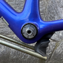 Carica l'immagine nel visualizzatore di Gallery, C4 Mix Carbon Fibre
