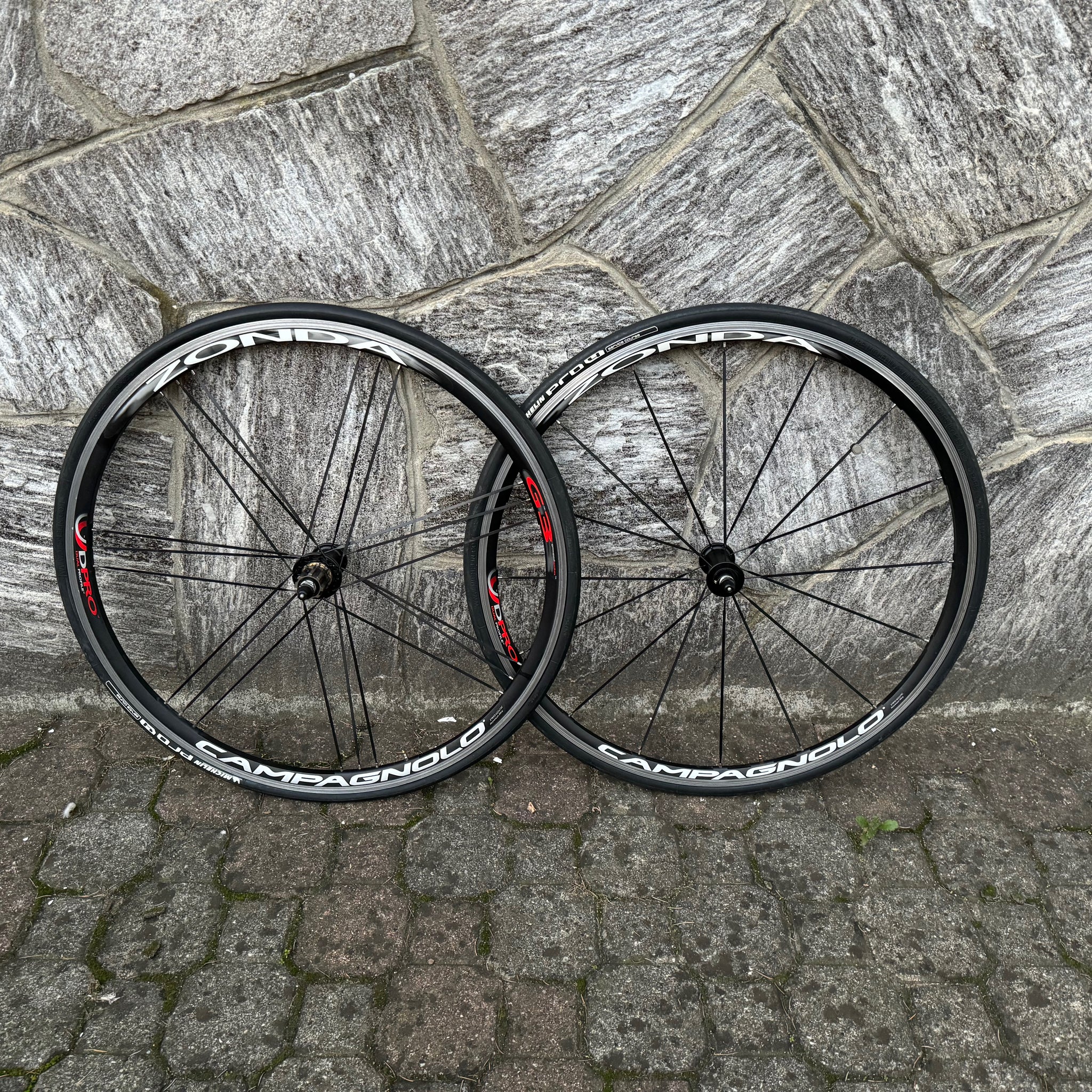 自転車本体 SCOTT SPEEDSTAR10 CAMPAGNOLO ZONDA Campagnolo Zonda C17 Disc Thru-Axle Wheels – Condor Cycles