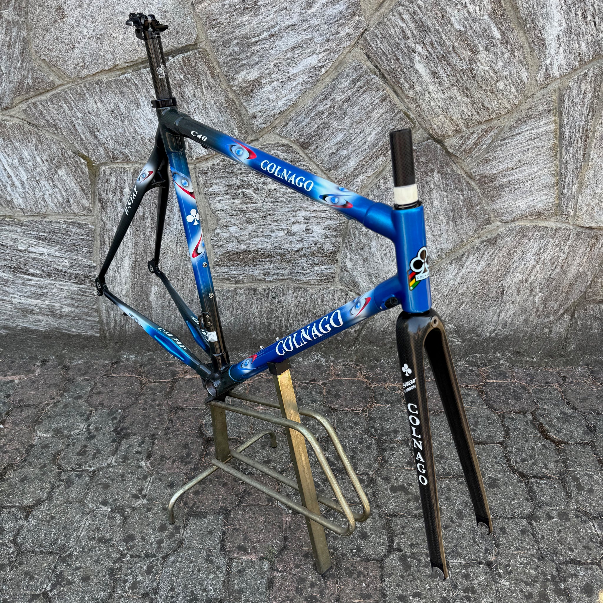 COLNAGO C40 ロードバイクフレーム　540mm コルナゴ COLNAGO C40 カーボン フレームセット ITA が入荷