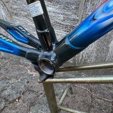 Load image into Gallery viewer, Colnago C40 HP
