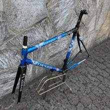 Load image into Gallery viewer, Colnago C40 HP
