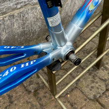 Carica l&#39;immagine nel visualizzatore di Gallery, Colnago C40 HP
