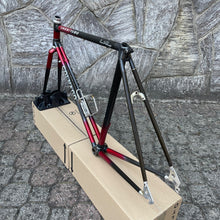 Load image into Gallery viewer, Colnago Carbitubo
