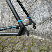 Load image into Gallery viewer, Focus Izalco Max
