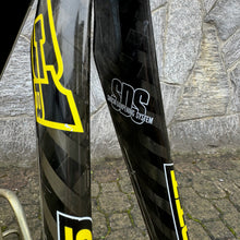 Load image into Gallery viewer, Scott CR1 Saunier Duval Team
