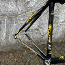 Load image into Gallery viewer, Scott CR1 Saunier Duval Team
