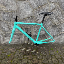 Load image into Gallery viewer, Bianchi Specialissima CV
