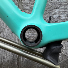 Load image into Gallery viewer, Bianchi Specialissima CV
