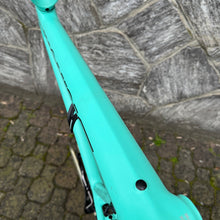 Load image into Gallery viewer, Bianchi Specialissima CV
