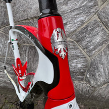 Load image into Gallery viewer, Bianchi Oltre Superleggera Reparto Corse
