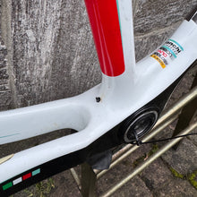 Load image into Gallery viewer, Bianchi Oltre Superleggera Reparto Corse
