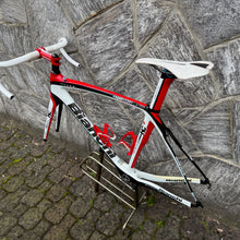 Load image into Gallery viewer, Bianchi Oltre Superleggera Reparto Corse
