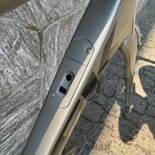 Load image into Gallery viewer, Trek Madone 9.8
