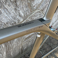 Load image into Gallery viewer, Trek Madone 9.8
