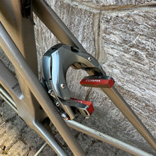 Load image into Gallery viewer, Trek Madone 9.8
