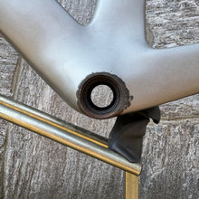 Load image into Gallery viewer, Trek Madone 9.8
