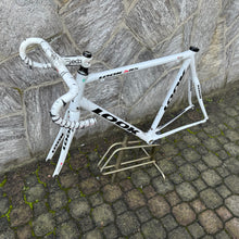 Carica l&#39;immagine nel visualizzatore di Gallery, Look 585
