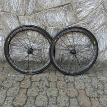 Carica l&#39;immagine nel visualizzatore di Gallery, Mavic Cosmic Carbon Ultimate
