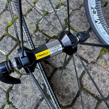 Load image into Gallery viewer, Mavic Cosmic Carbone SL
