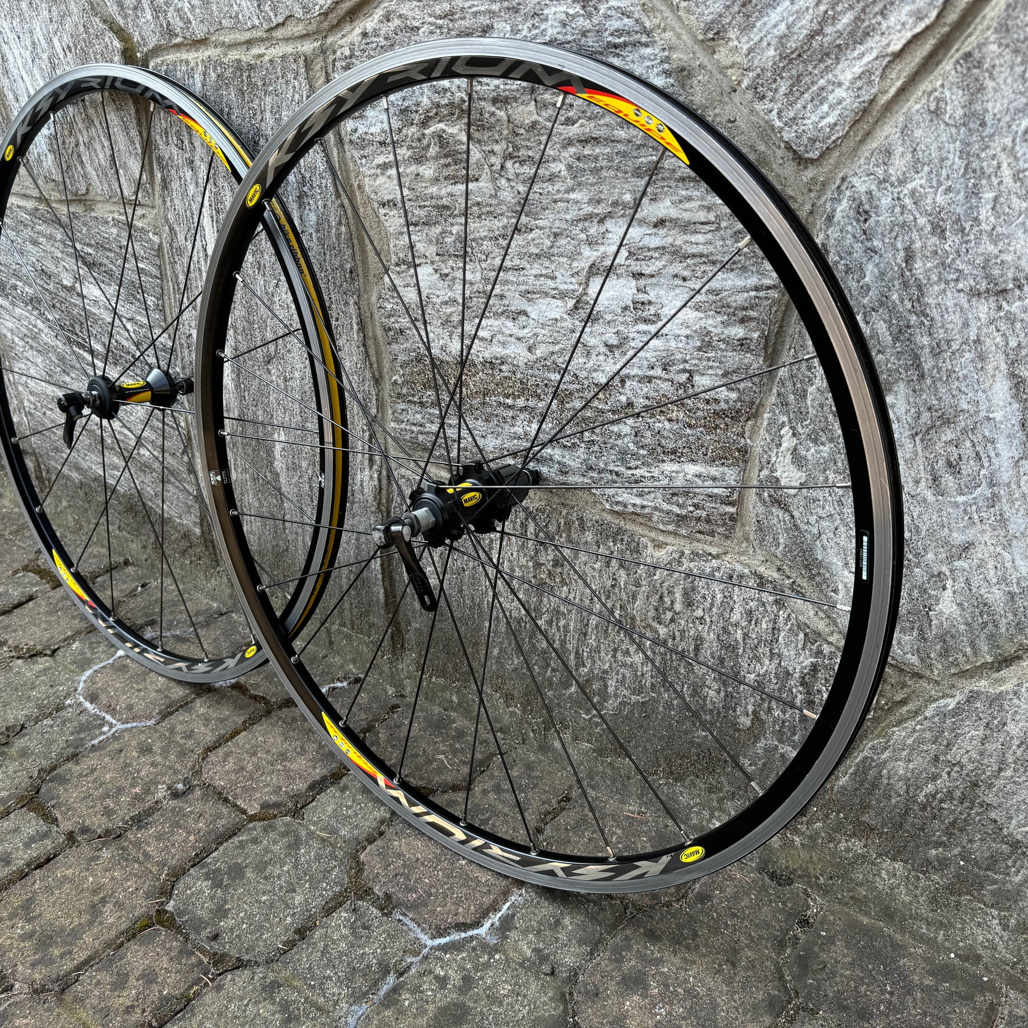 Mavic Ksyrium 30 Disc 28 zadné koleso, 12x142 mm, orech Shimano HG Mavic Ksyrium 30 Disc 28 zadné koleso, 12x142 mm, orech Shimano HG