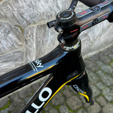 Load image into Gallery viewer, Pinarello Dogma 65.1 Think 2
