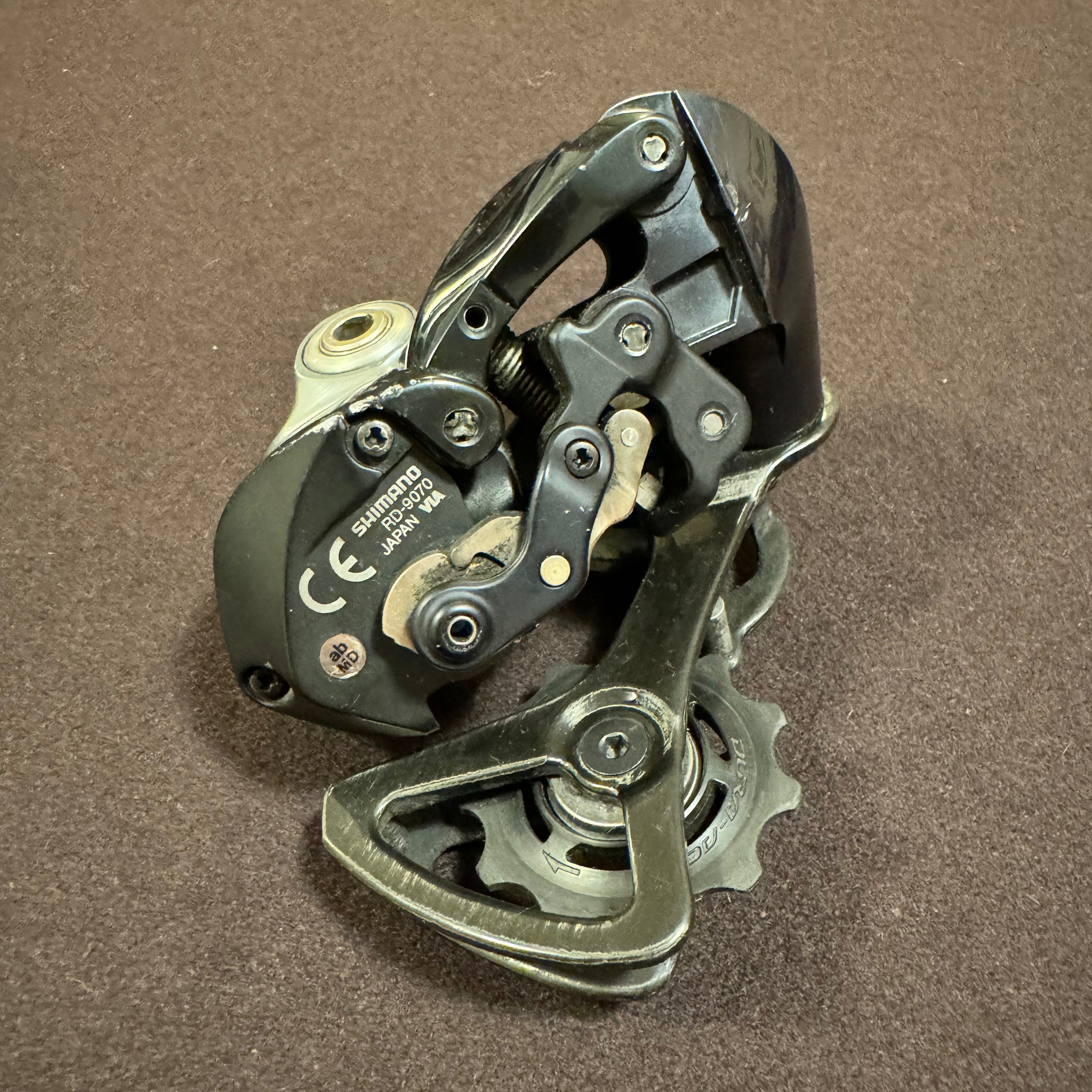 SHIMANO Dérailleur Avant Double argent FD-9070 SHIMANO Dérailleur Avant Double argent FD-9070