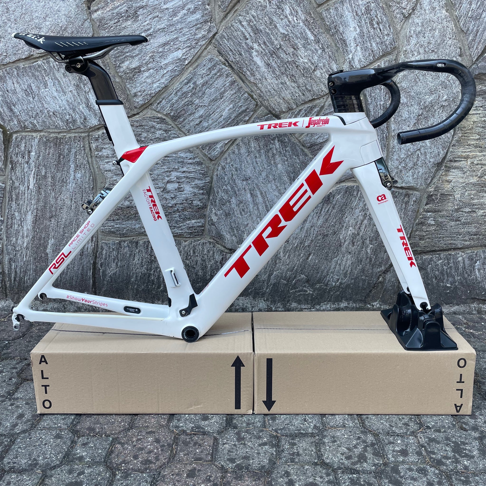 Trek madone 9.9 frameset hotsell