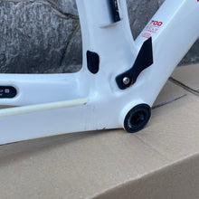 Load image into Gallery viewer, Trek Madone 9.9 RSL
