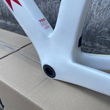 Load image into Gallery viewer, Trek Madone 9.9 RSL
