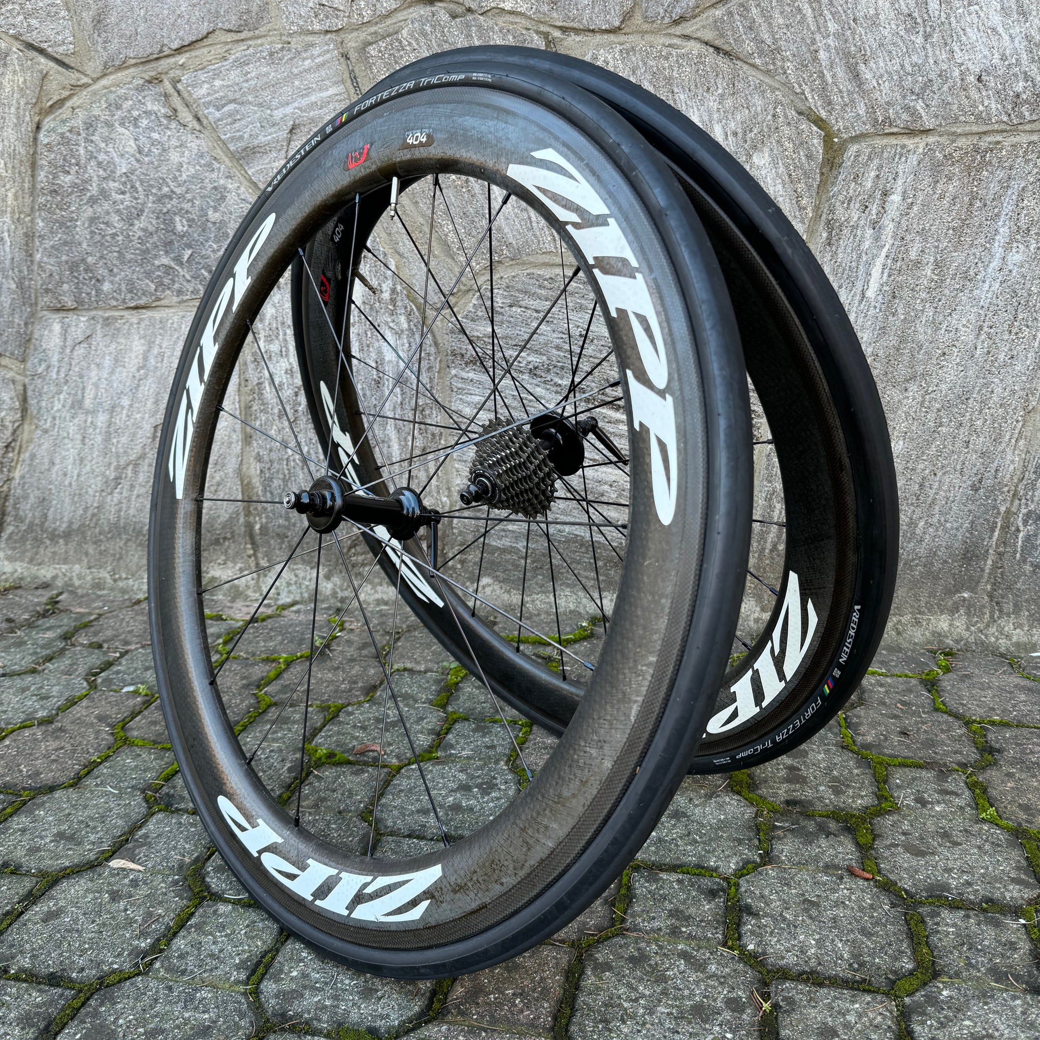 Zipp 404 Firecrest – Bike Square | Premium Cycling Components
