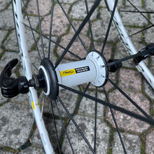 Carica l&#39;immagine nel visualizzatore di Gallery, Mavic Ksyrium Equipe
