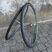 Carica l&#39;immagine nel visualizzatore di Gallery, Mavic Sup UB Control - Campagnolo Record hubs
